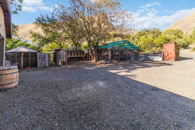 $1,200,000 | 1352 South Main Street, Riggins, ID 83549