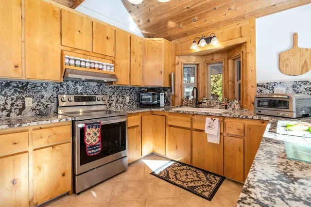 $1,200,000 | 1352 South Main Street, Riggins, ID 83549