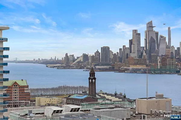 $7,000 | 1 Shore Lane, Unit 2707, Jersey City, NJ 07310