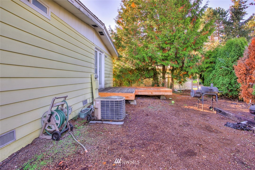 1031 Park Circle Bothell, WA 98021 - Photo 21 of 25