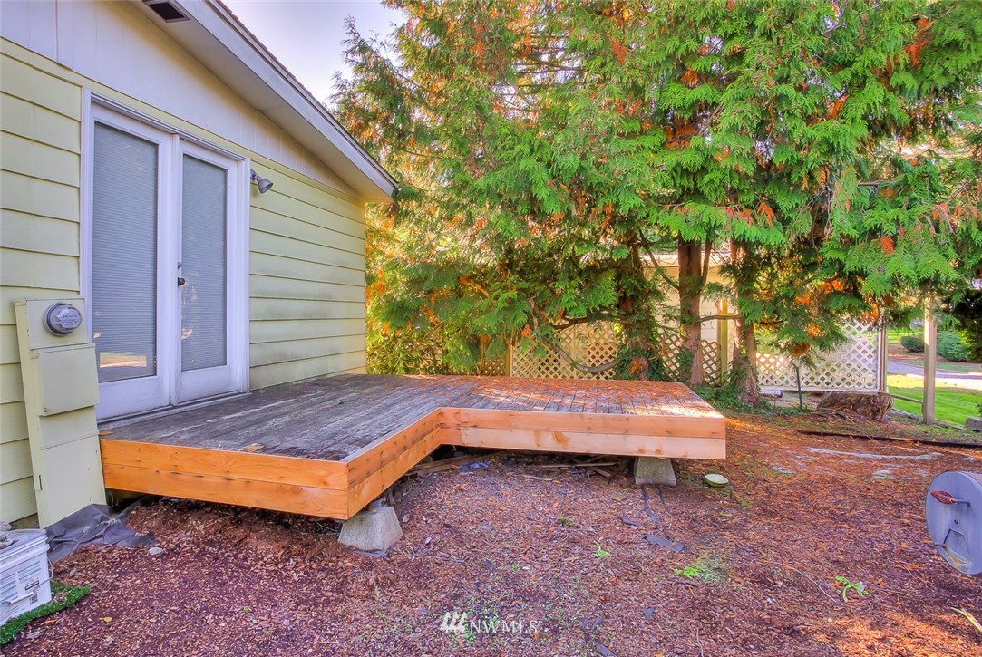 1031 Park Circle Bothell, WA 98021 - Photo 22 of 25