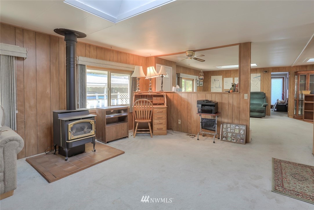 1031 Park Circle Bothell, WA 98021 - Photo 4 of 25