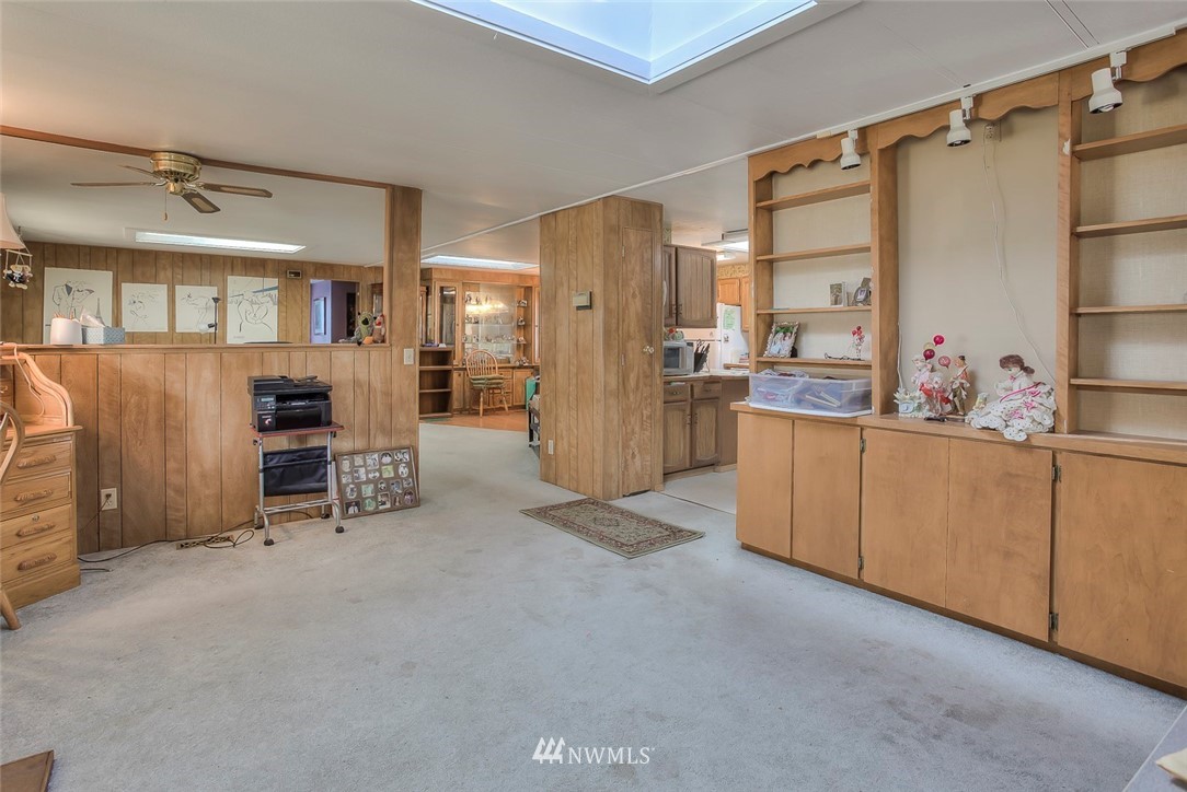 1031 Park Circle Bothell, WA 98021 - Photo 5 of 25