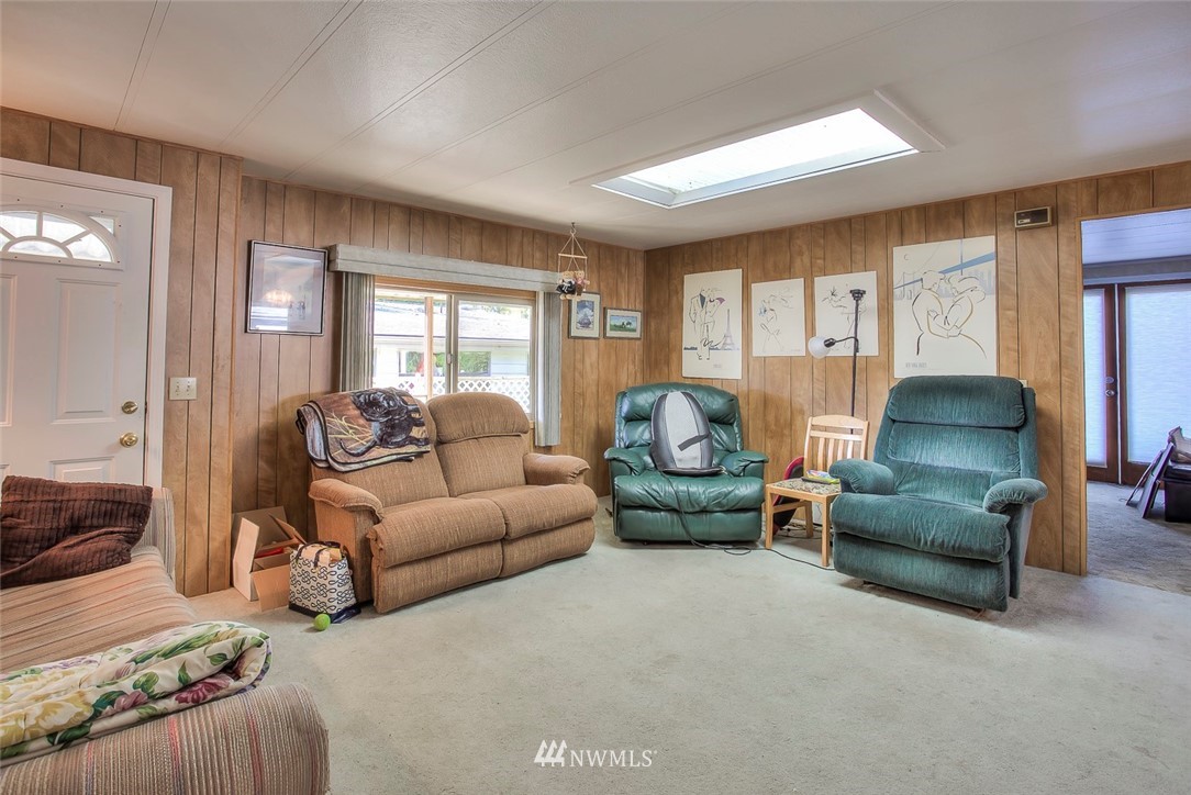 1031 Park Circle Bothell, WA 98021 - Photo 6 of 25