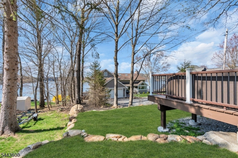 109 Castle Rock Road Lake Hopatcong, NJ 07849 - Photo 26 of 28