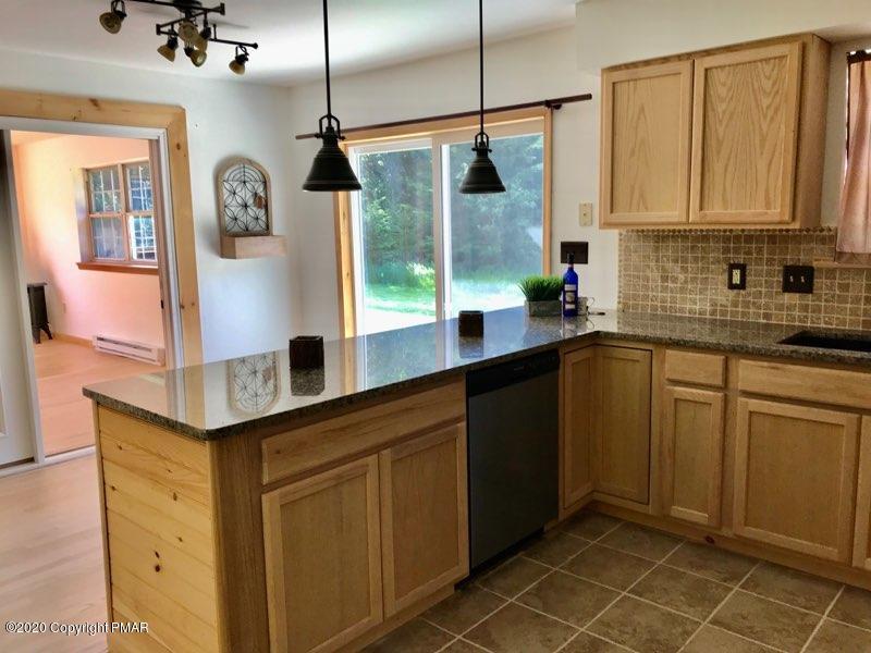 2108 Estates Drive Blakeslee, PA 18610 - Photo 4 of 21 new kitchen 2