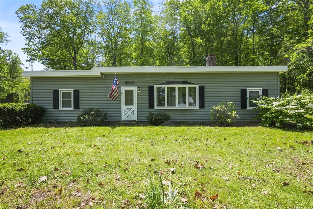 150 Townsend Harbor Road Lunenburg, MA 01462 - Photo 1 of 27 Gallery Image 1