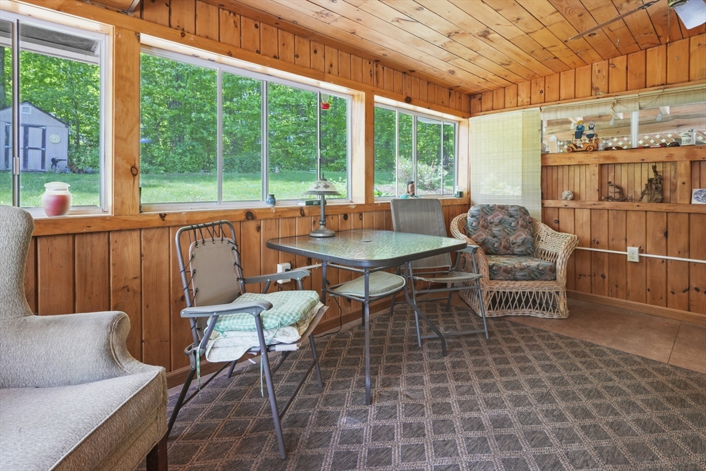 150 Townsend Harbor Road Lunenburg, MA 01462 - Photo 12 of 27 Gallery Image 12