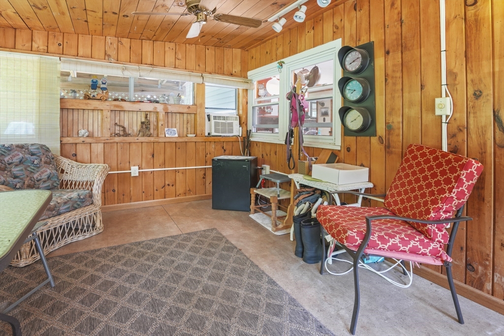 150 Townsend Harbor Road Lunenburg, MA 01462 - Photo 13 of 27 Gallery Image 13