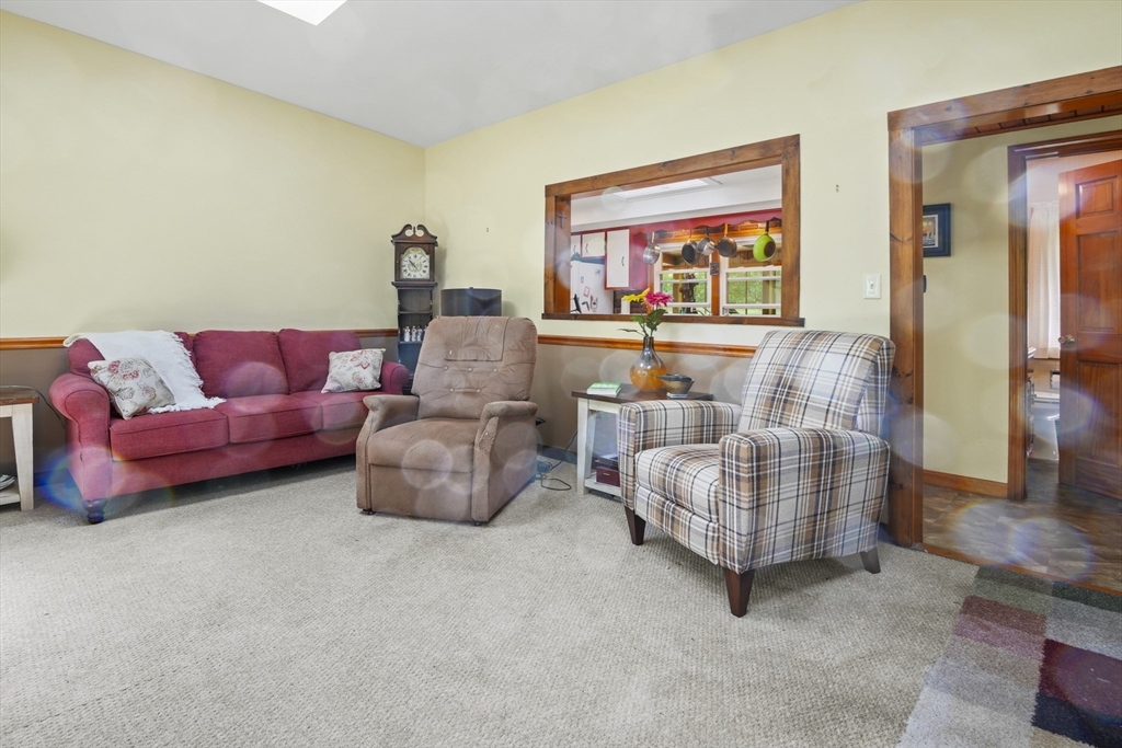 150 Townsend Harbor Road Lunenburg, MA 01462 - Photo 7 of 27 Gallery Image 7