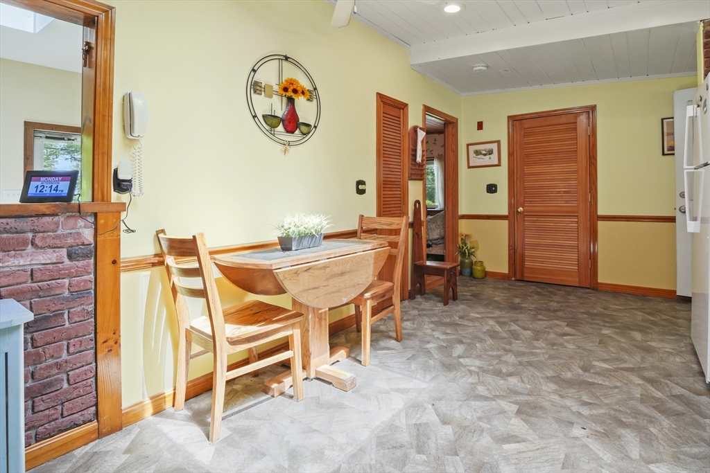 150 Townsend Harbor Road Lunenburg, MA 01462 - Photo 9 of 27 Gallery Image 9