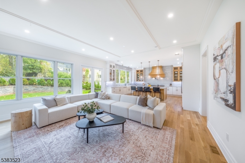 12 Coniston Road Short Hills, NJ 07078 - Photo 17 of 48