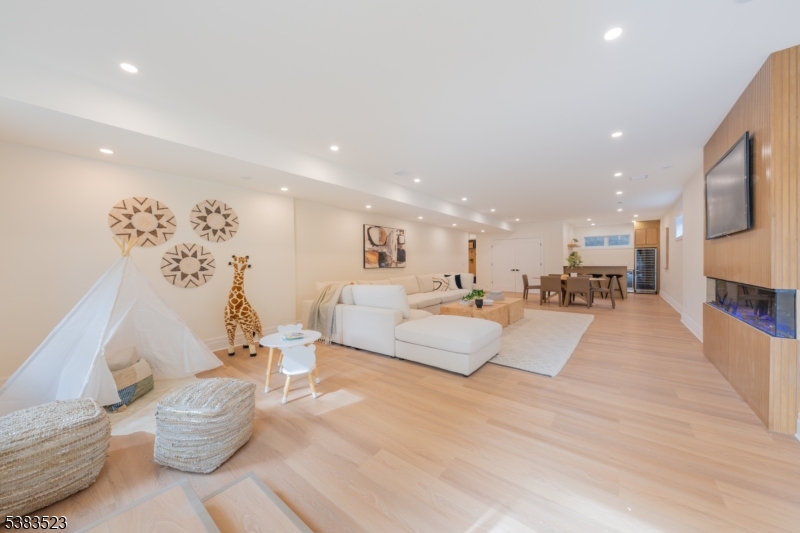 12 Coniston Road Short Hills, NJ 07078 - Photo 41 of 48