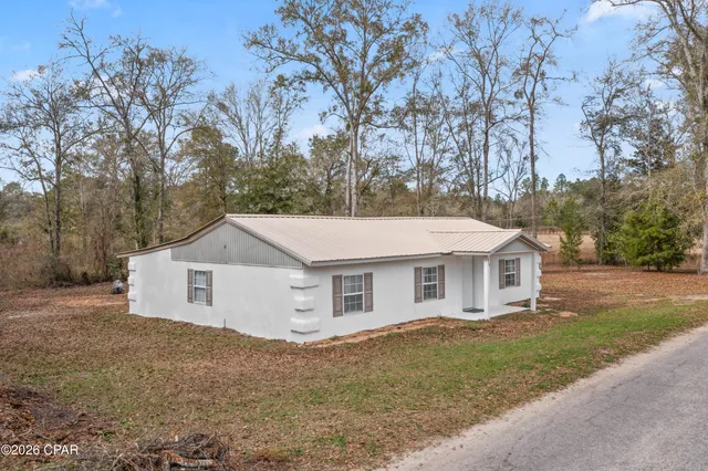 $189,999 | 470 2nd Street, Chipley, FL 32428