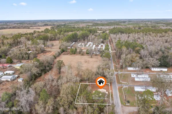$184,999 | 470 2nd Street, Chipley, FL 32428