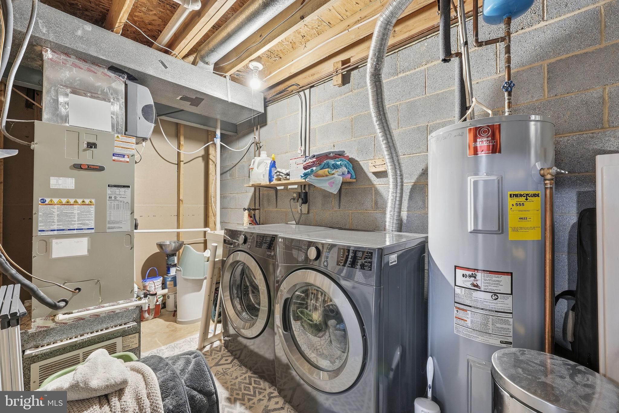 19828 Apple Ridge Place Montgomery Village, MD 20886 - Photo 23 of 31 Laundry/utility/storage