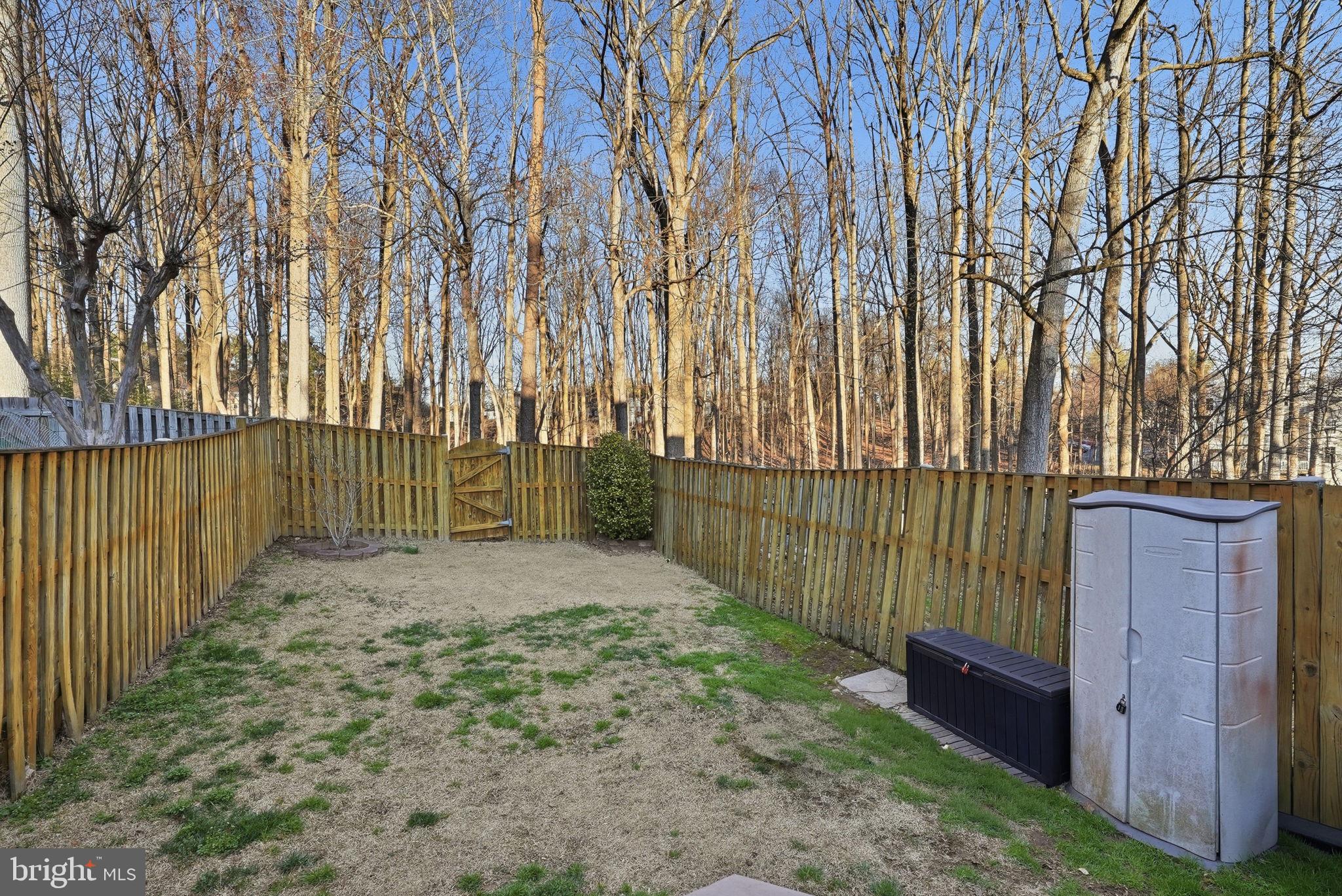 19828 Apple Ridge Place Montgomery Village, MD 20886 - Photo 27 of 31 Full fenced-in backyard.