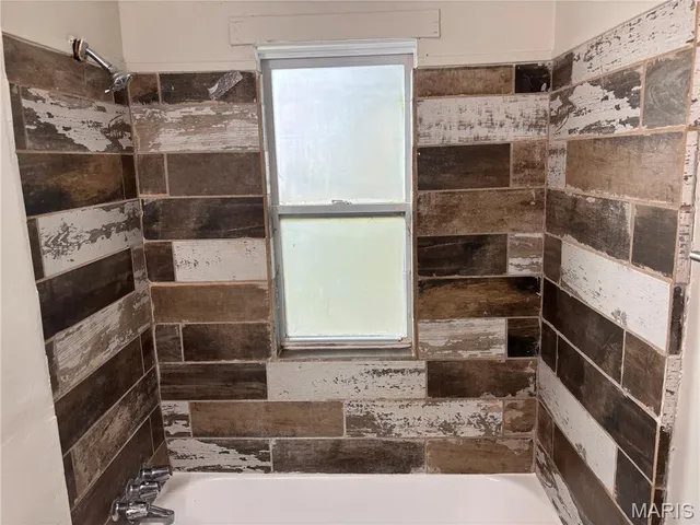 $109,900 | 6637 Torlina Drive, Berkeley, MO 63134