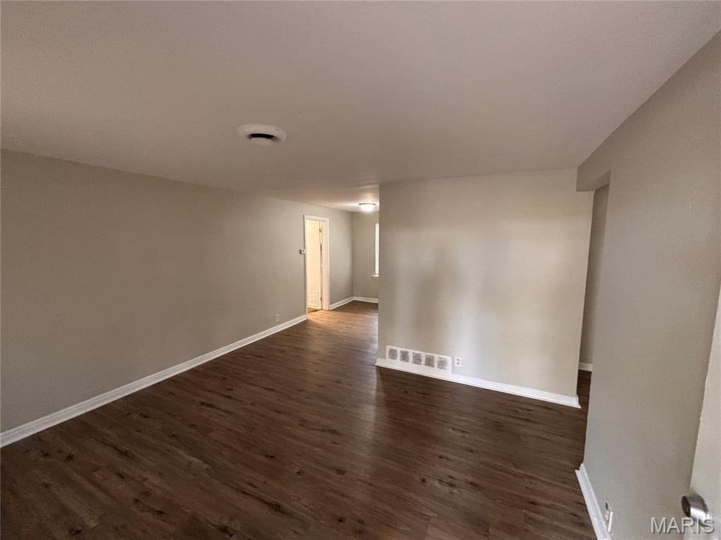 6637 Torlina Drive Berkeley, MO 63134 - Photo 7 of 30