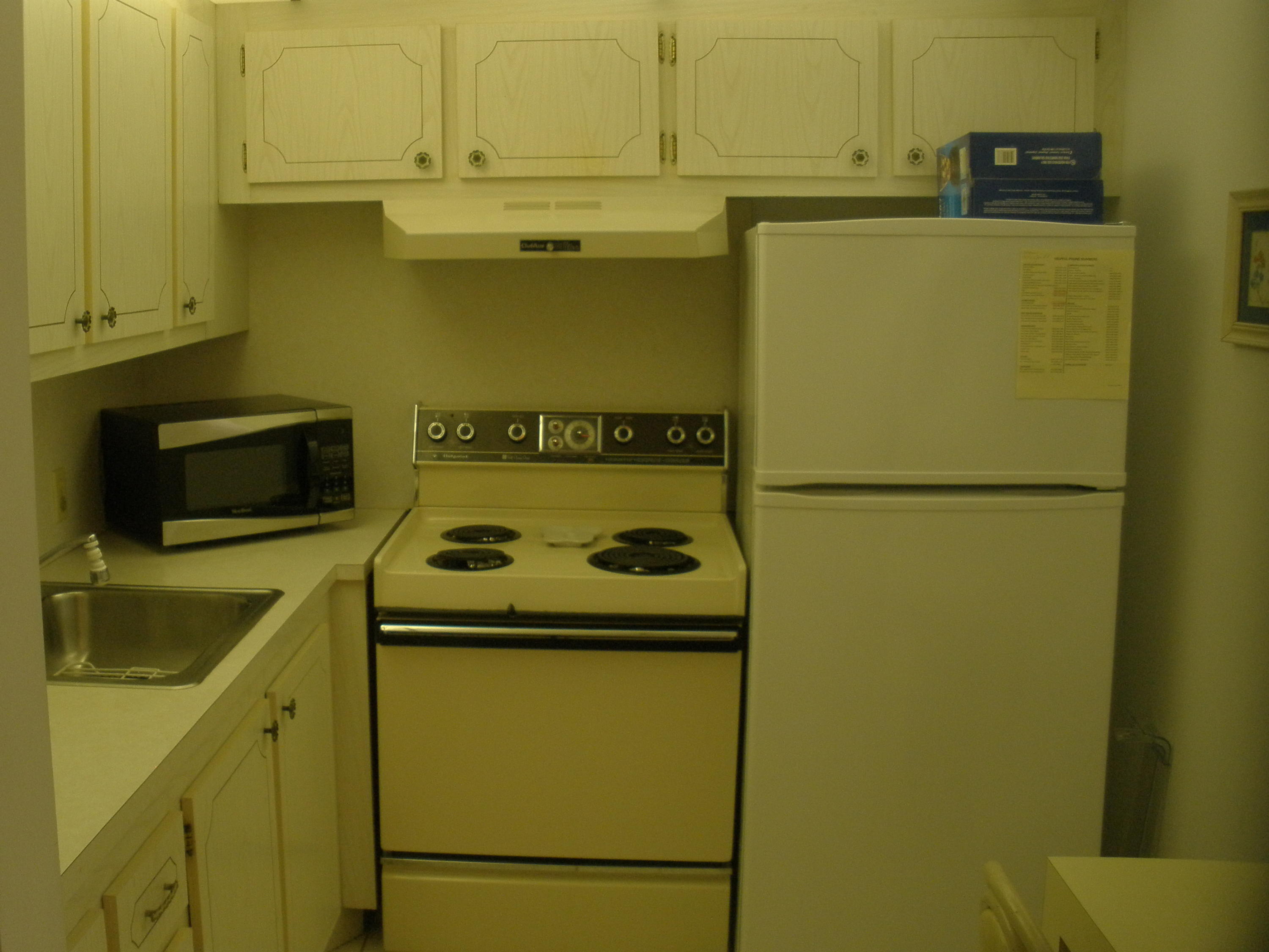 320 Dorset H Boca Raton, FL 33434 - Photo 3 of 12 002