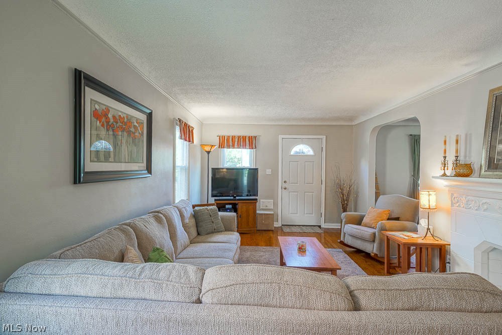 3747 Bainbridge Road Cleveland Heights, OH 44118 - Photo 10 of 23