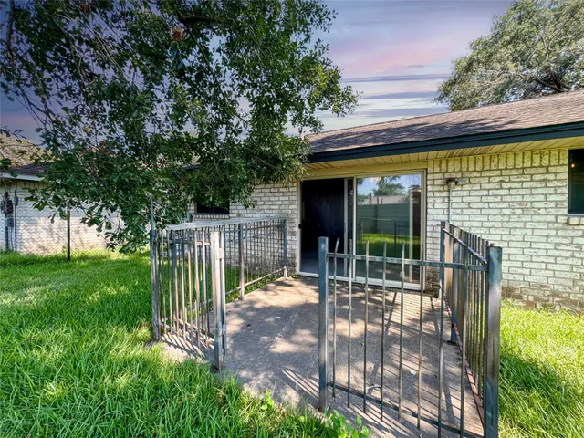 $178,000 | 5122 Sandydale Lane, Houston, TX 77039