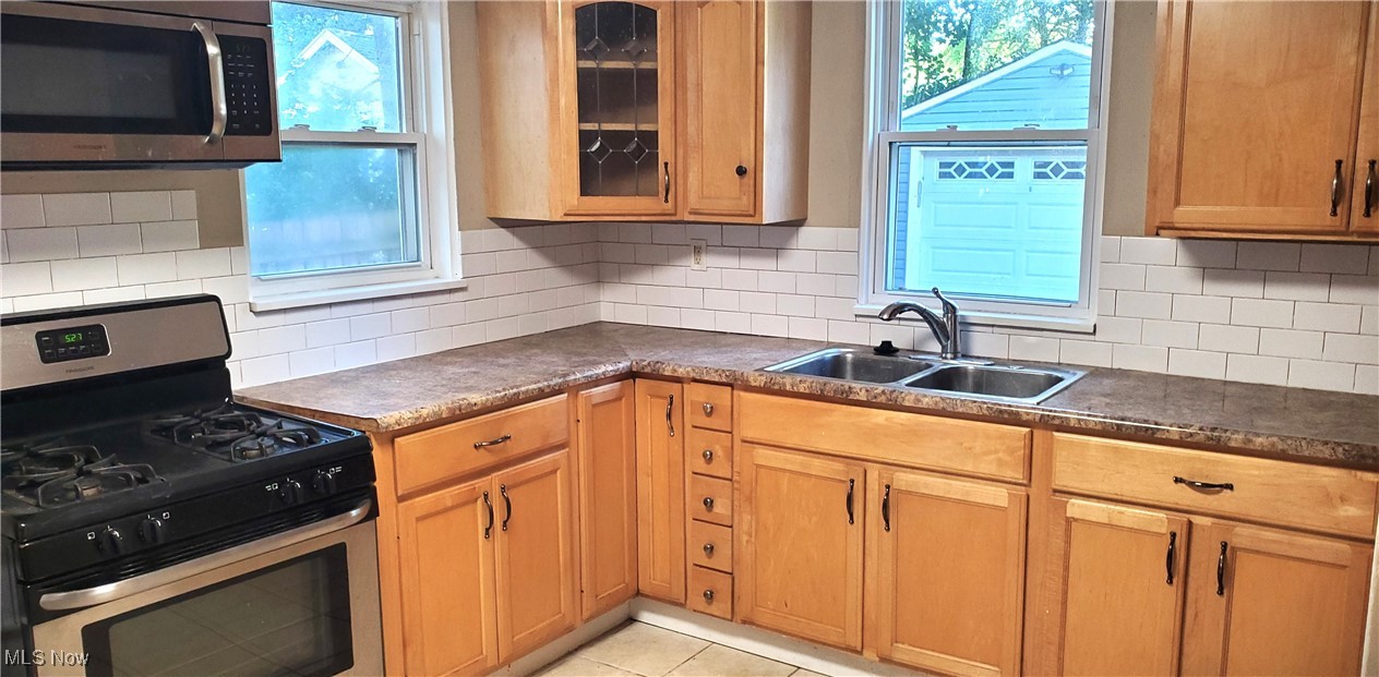 4490 Broadale Road Cleveland, OH 44109 - Photo 6 of 14 Gallery Image 6