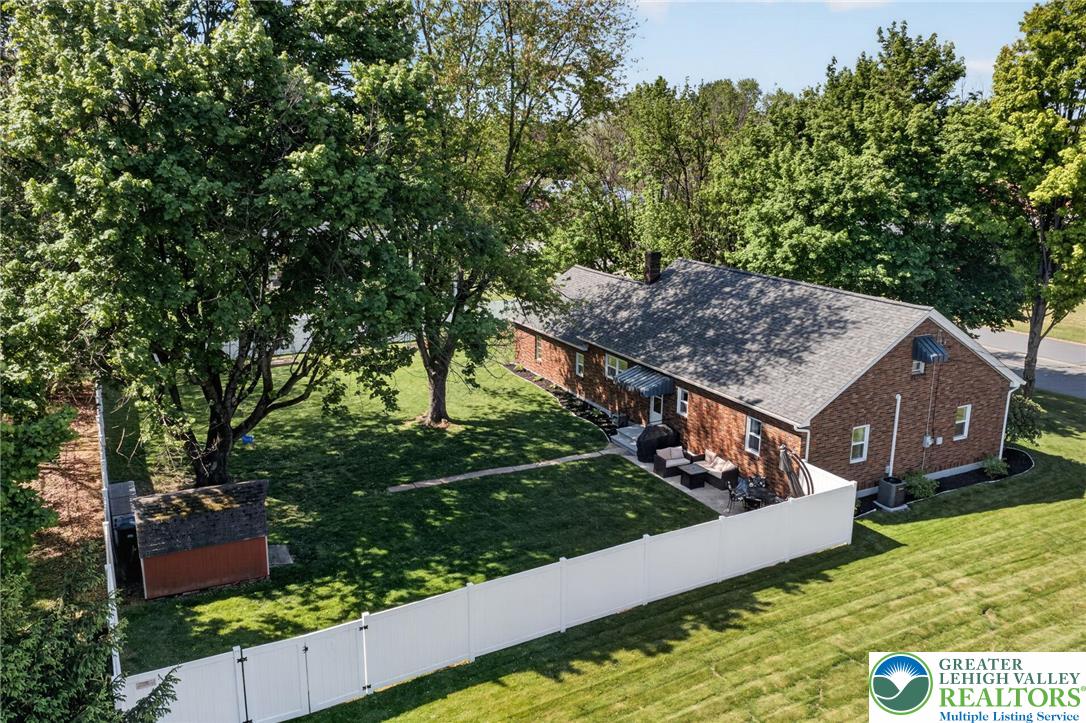 1445 Springhouse Road Allentown, PA 18104 - Photo 18 of 62