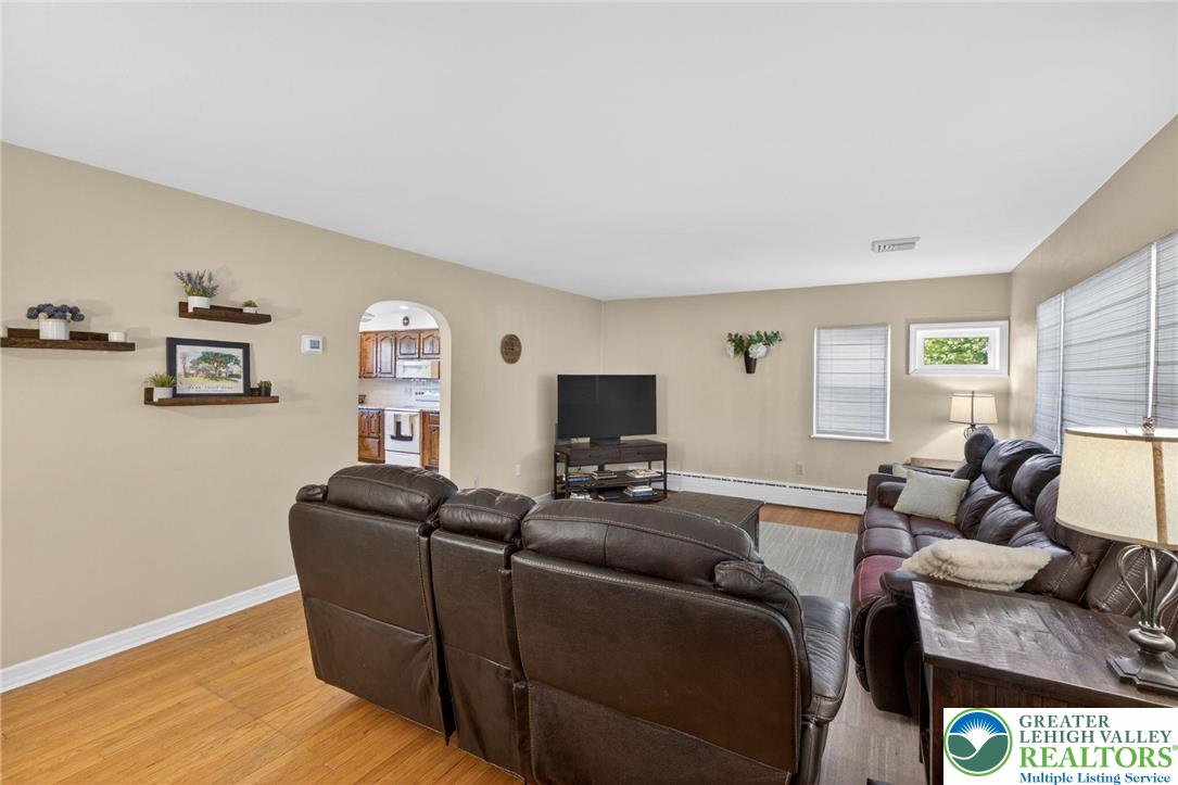 1445 Springhouse Road Allentown, PA 18104 - Photo 20 of 62
