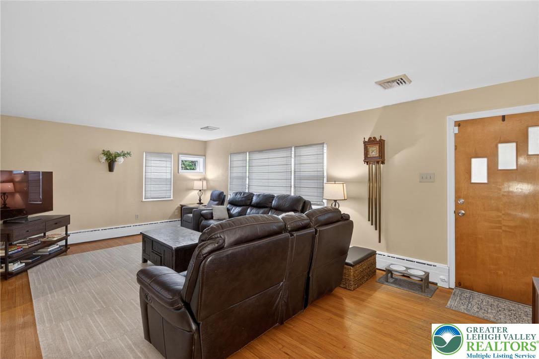 1445 Springhouse Road Allentown, PA 18104 - Photo 22 of 62