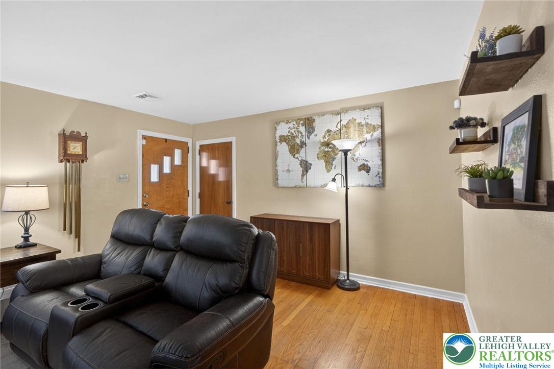 1445 Springhouse Road Allentown, PA 18104 - Photo 23 of 62