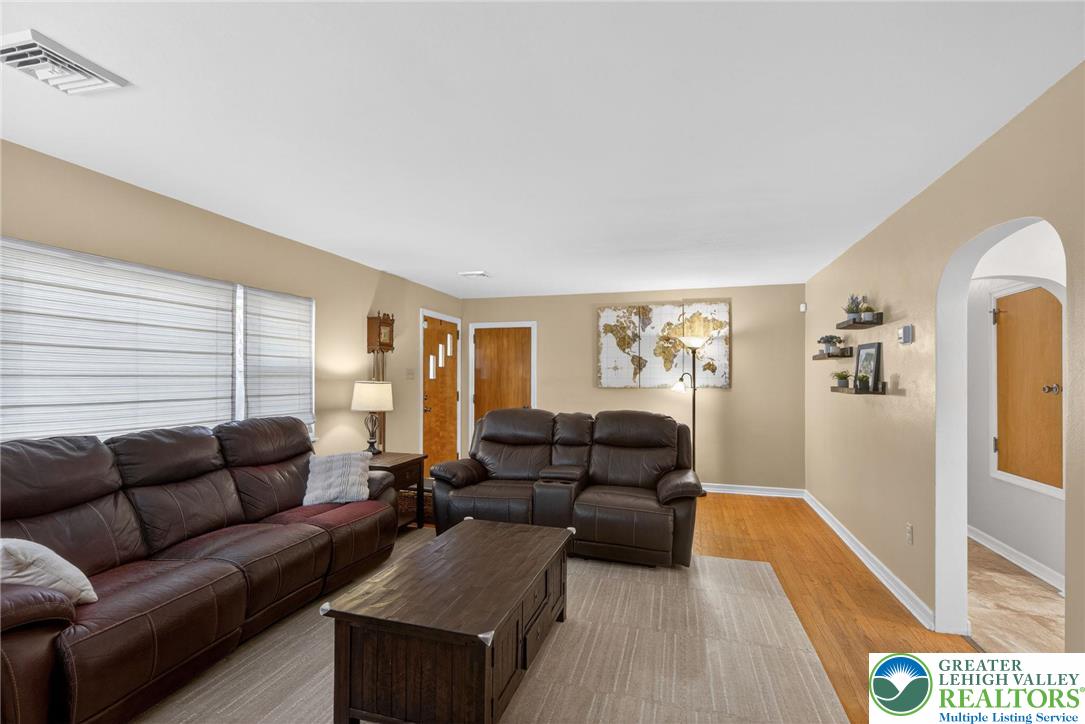 1445 Springhouse Road Allentown, PA 18104 - Photo 26 of 62