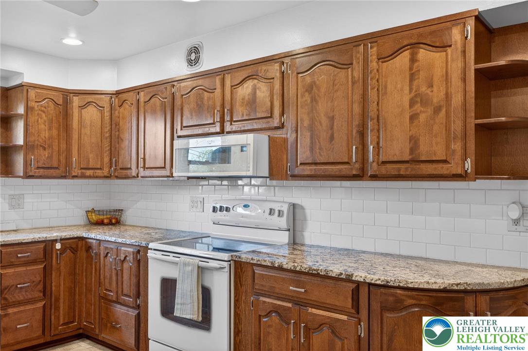1445 Springhouse Road Allentown, PA 18104 - Photo 30 of 62