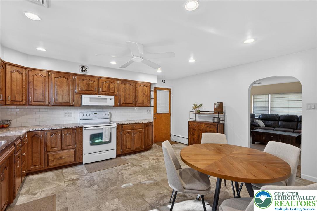 1445 Springhouse Road Allentown, PA 18104 - Photo 33 of 62
