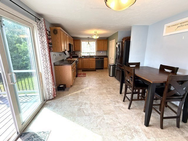632 Southbridge Road Warren, MA 01083 - Photo 6 of 23