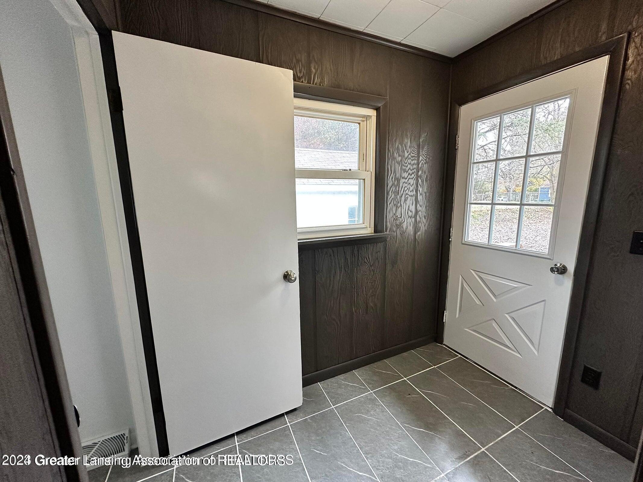 2050 Raby Road Haslett, MI 48840 - Photo 22 of 42 22
