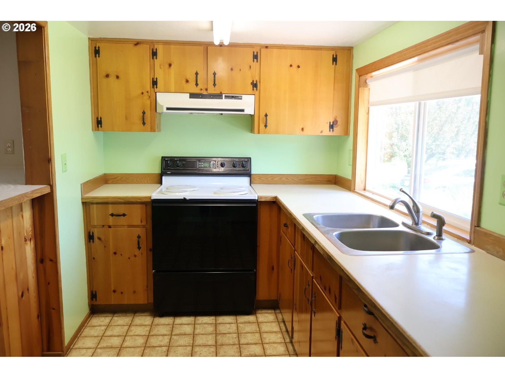 5659 Southwest Spring Hill Road Gaston, OR 97119 - Photo 8 of 38 Gallery Image 8