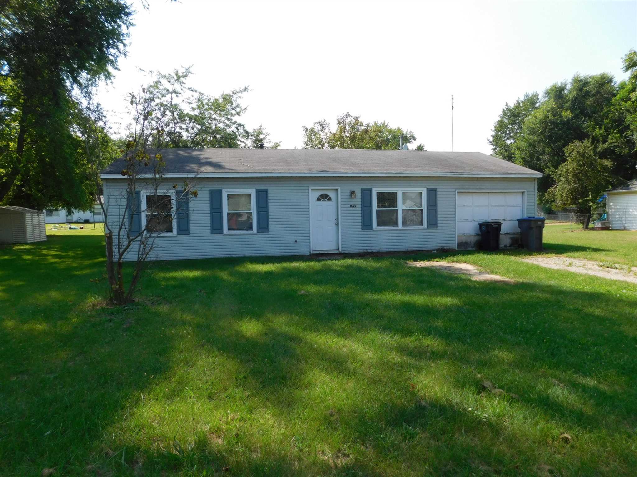 1829 Rieder Street Warsaw, IN 46580 - Photo 1 of 19 Gallery Image 1