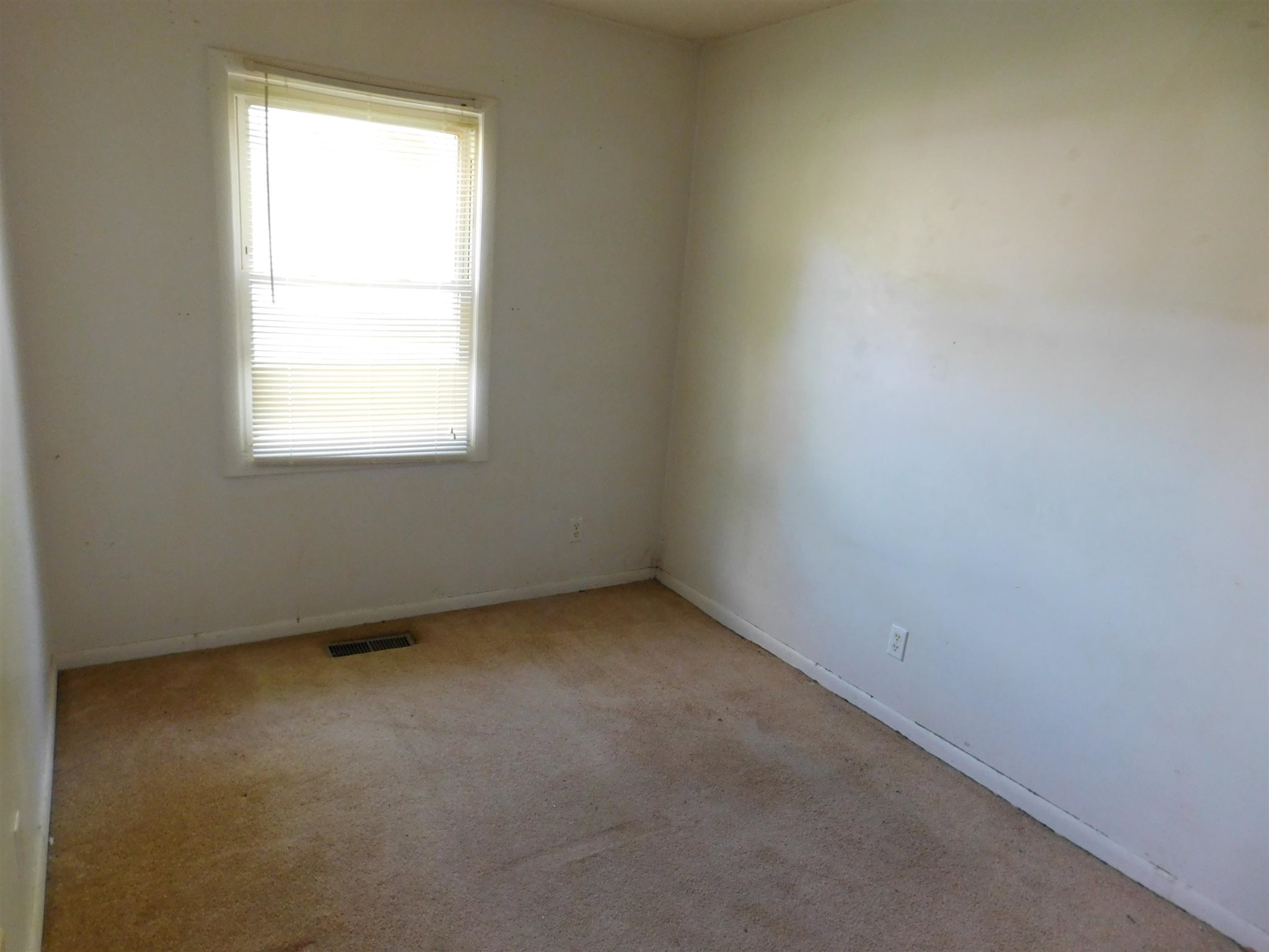 1829 Rieder Street Warsaw, IN 46580 - Photo 12 of 19 Gallery Image 12