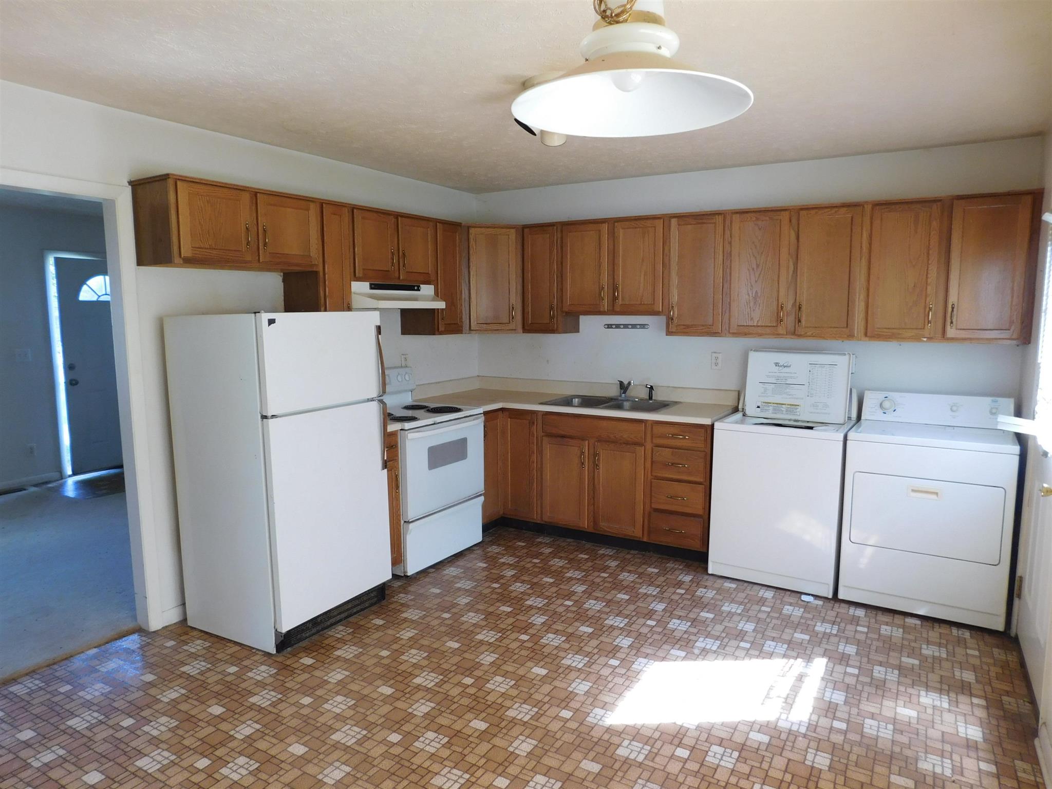 1829 Rieder Street Warsaw, IN 46580 - Photo 4 of 19 Gallery Image 4