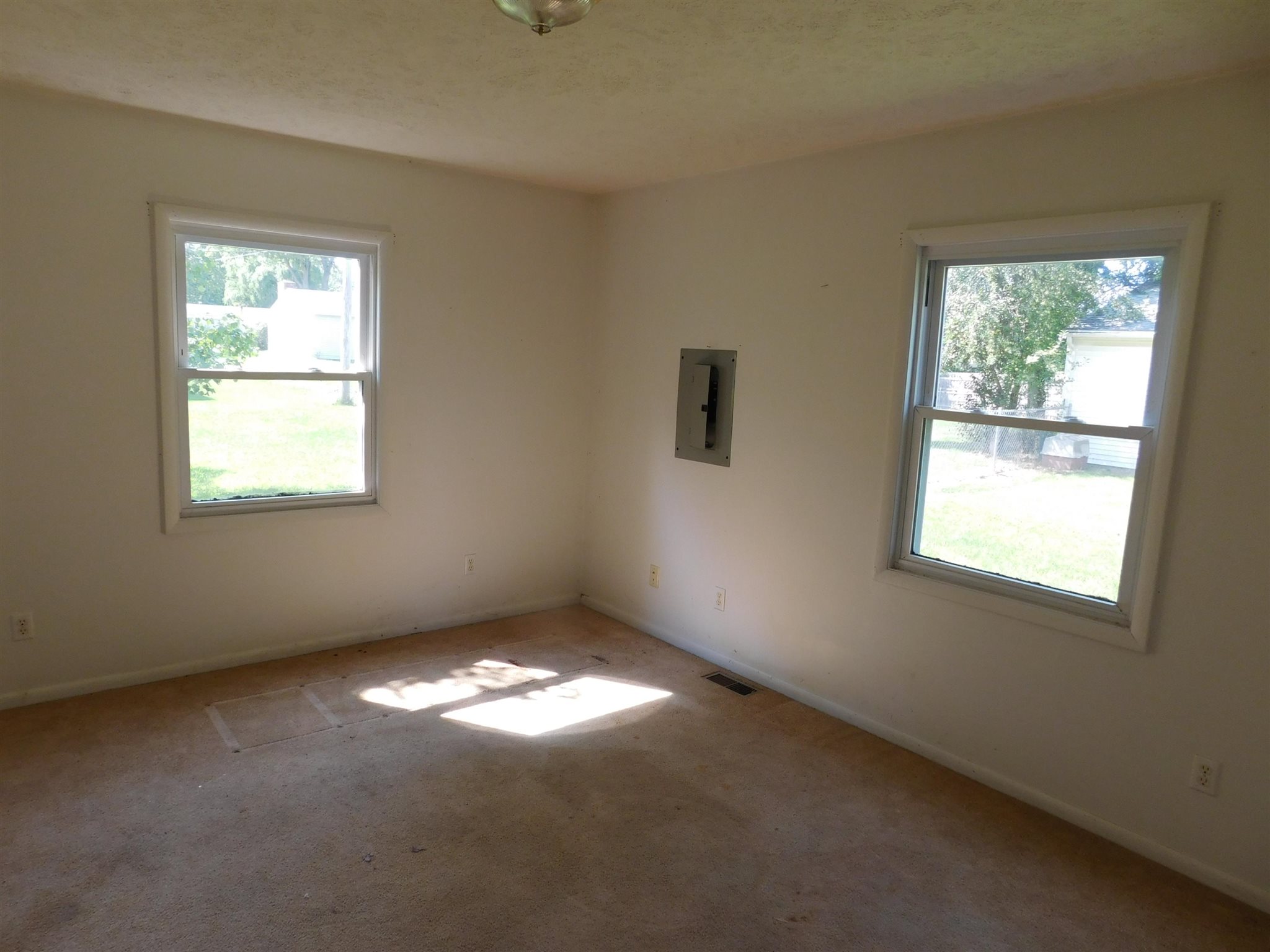 1829 Rieder Street Warsaw, IN 46580 - Photo 6 of 19 Gallery Image 6
