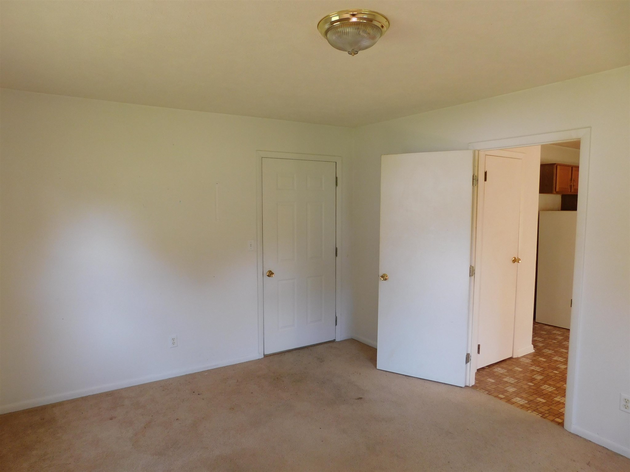 1829 Rieder Street Warsaw, IN 46580 - Photo 7 of 19 Gallery Image 7