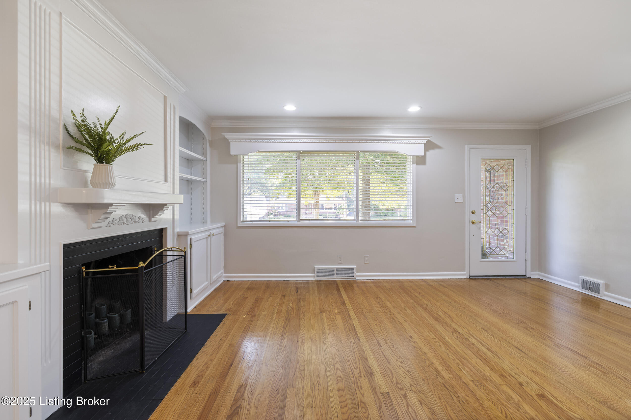 222 Brunswick Road Louisville, KY 40207 - Photo 4 of 40 3U8A7375