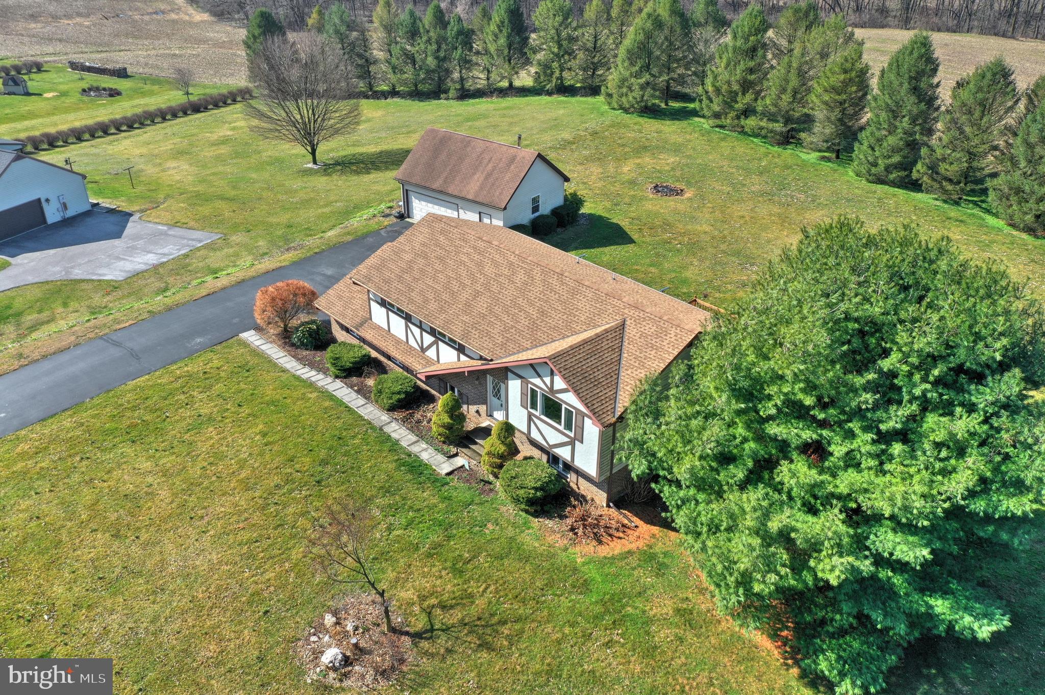6319 Straw Acres Road Spring Grove, PA 17362 - Photo 10 of 63 Gallery Image 10
