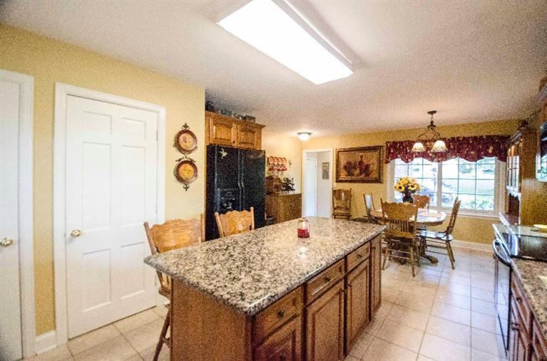 2221 Hume Road Lexington, KY 40516 - Photo 22 of 46 Photo 22