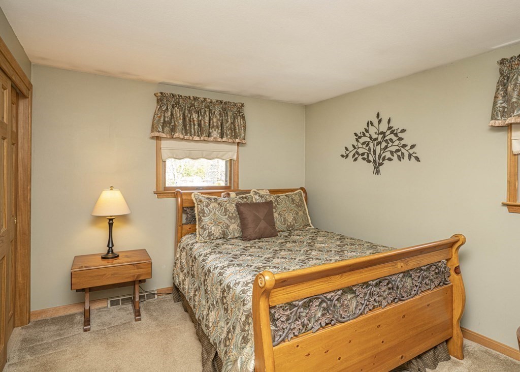 40 College Road Bridgewater, MA 02324 - Photo 15 of 42 Gallery Image 15