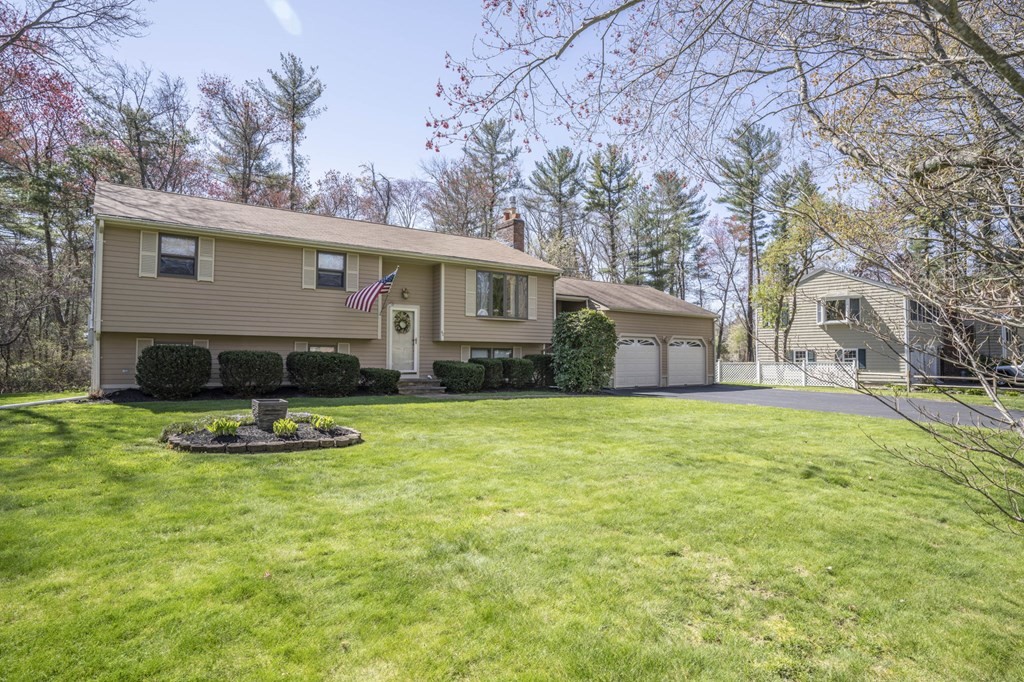40 College Road Bridgewater, MA 02324 - Photo 2 of 42 Gallery Image 2