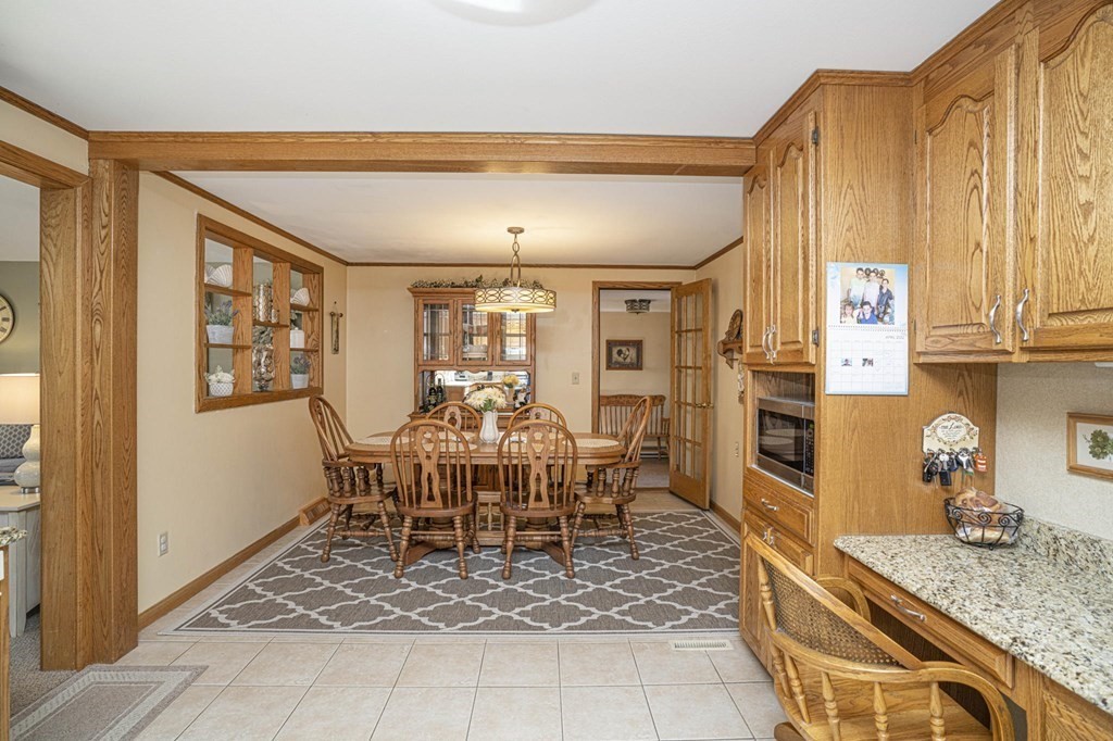 40 College Road Bridgewater, MA 02324 - Photo 5 of 42 Gallery Image 5