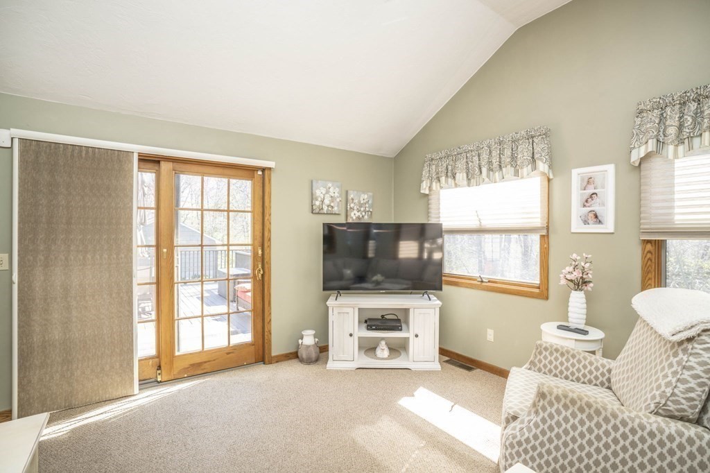 40 College Road Bridgewater, MA 02324 - Photo 9 of 42 Gallery Image 9