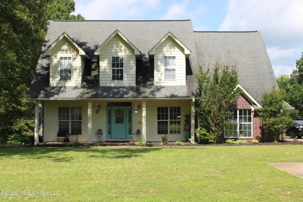 $352,000 | 3715 Cypress Plantation Drive, Olive Branch, MS 38654